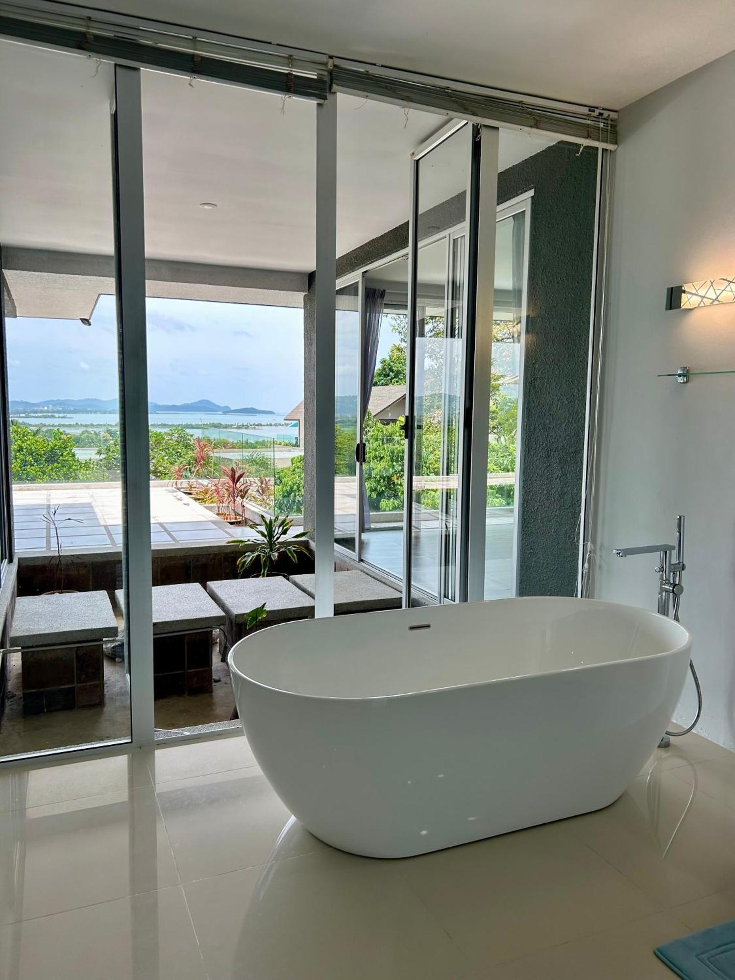 Aroha Seaview Villa - Private Pool - Pantai Cenang  Exterior foto